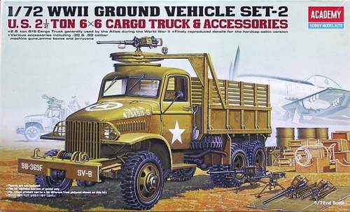 AC13402 WWII U.S. 6X6 CARGO TRUCK AND ACCESSORIES